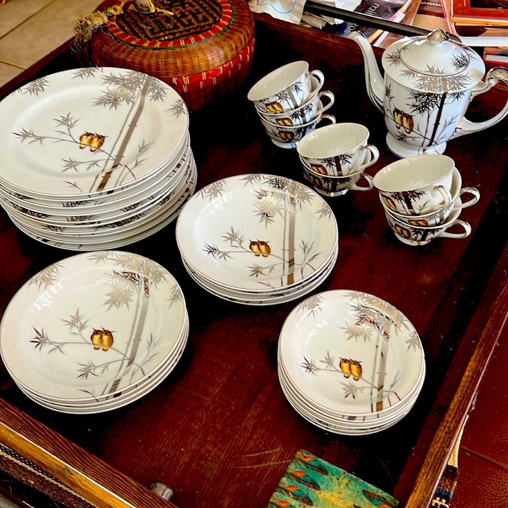 Vintage 1950’s 33 Kutani by Dariea Platinum Silver Hand Painted Bamboo Owl Dish